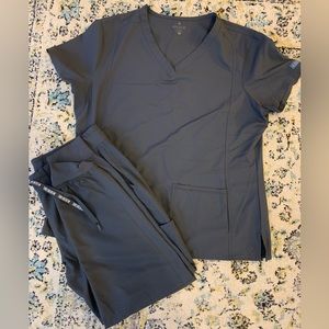Med Couture scrub set